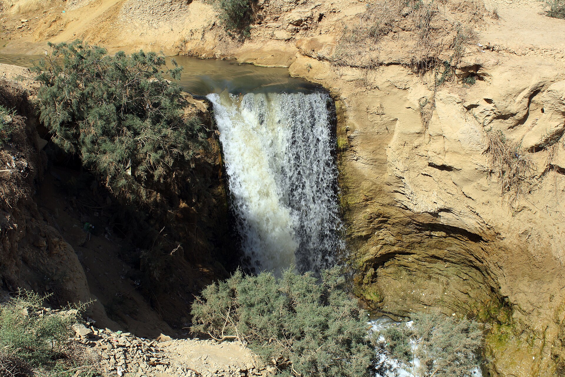 Fayoum and the Wadi El Rayan waterfalls